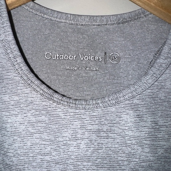 Outdoor Voices Athena Crop Top - Picture 4 of 8